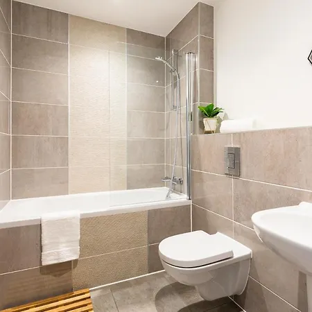 Centre - Free Parking - Stylish 2 Bedroom * Bristol