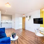Centre - Free Parking - Stylish 2 Bedroom * ブリストル