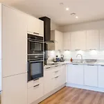 Διαμέρισμα Centre - Free Parking - Stylish 2 Bedroom