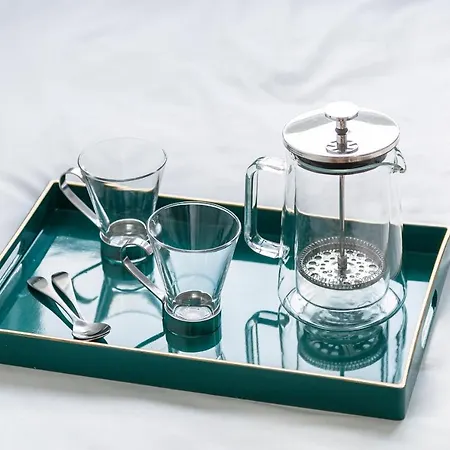 Apartment Centre - Free Parking - Stylish 2 Bedroom *