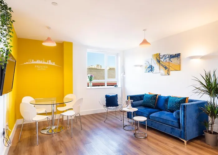 Apartman Centre - Free Parking - Stylish 2 Bedroom Bristol